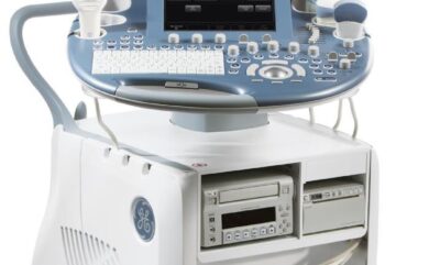 Consultant Radiologist Dr. Ramesh Kumar Pandey performing Level 2 ultrasound in Dehradun